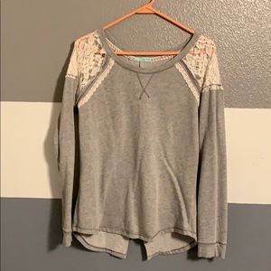 Women’s long sleeve